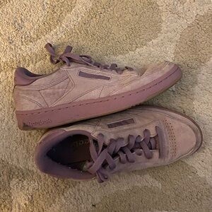 Rebox Suede shoes